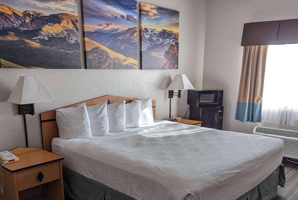 Days Inn & Suites By Wyndham Castle Rock Room photo