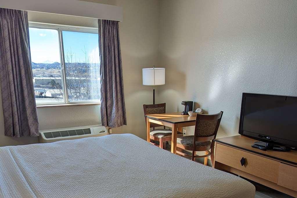 Days Inn & Suites By Wyndham Castle Rock Room photo
